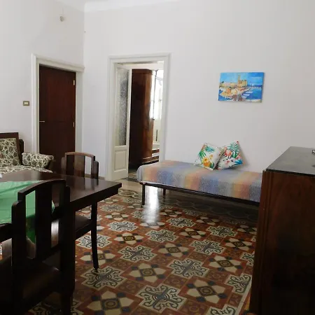 House 3* Trani